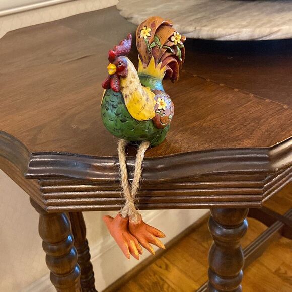 Carved Rooster Shelf Sitter with Dangling Legs *Beautiful & Unique & Detailed* - Picture 1 of 12